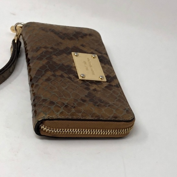 Michael kors snake print ph case wallet/wristlet - Picture 2 of 7